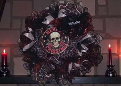 Gothic Black-and-Red Christmas-1